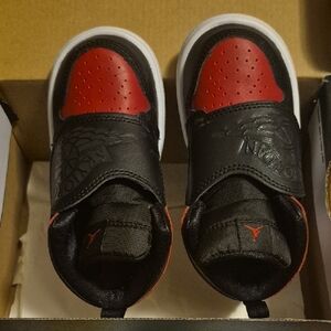 Nike Kids Black and Red Sneakers
